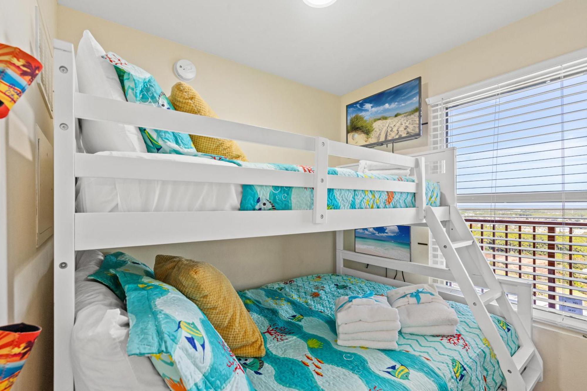 Penthouse With Beautiful Beach Views! 1 Bedroom, 2 Bathroom Penthouse! بنما سيتي بيتش المظهر الخارجي الصورة